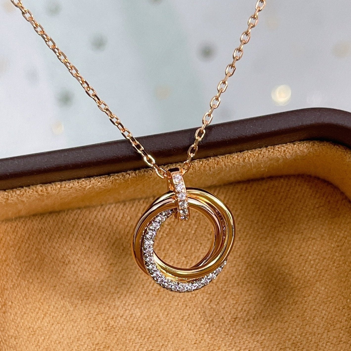 [Triumph Jewelry]TRINITY NECKLACE SILVER GOLD PINK GOLD DIAMONDS