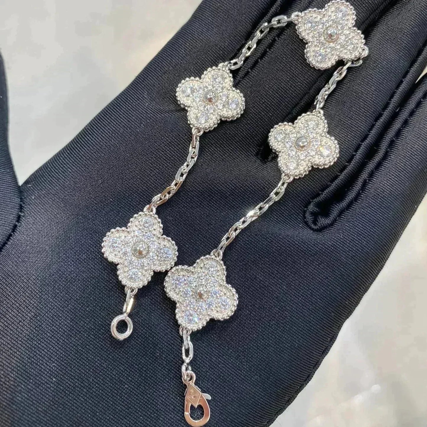 [StTriumph Jewelryar Jewelry] CLOVER 5 MOTIF FULL DIAMOND BRACELET COLLECTION