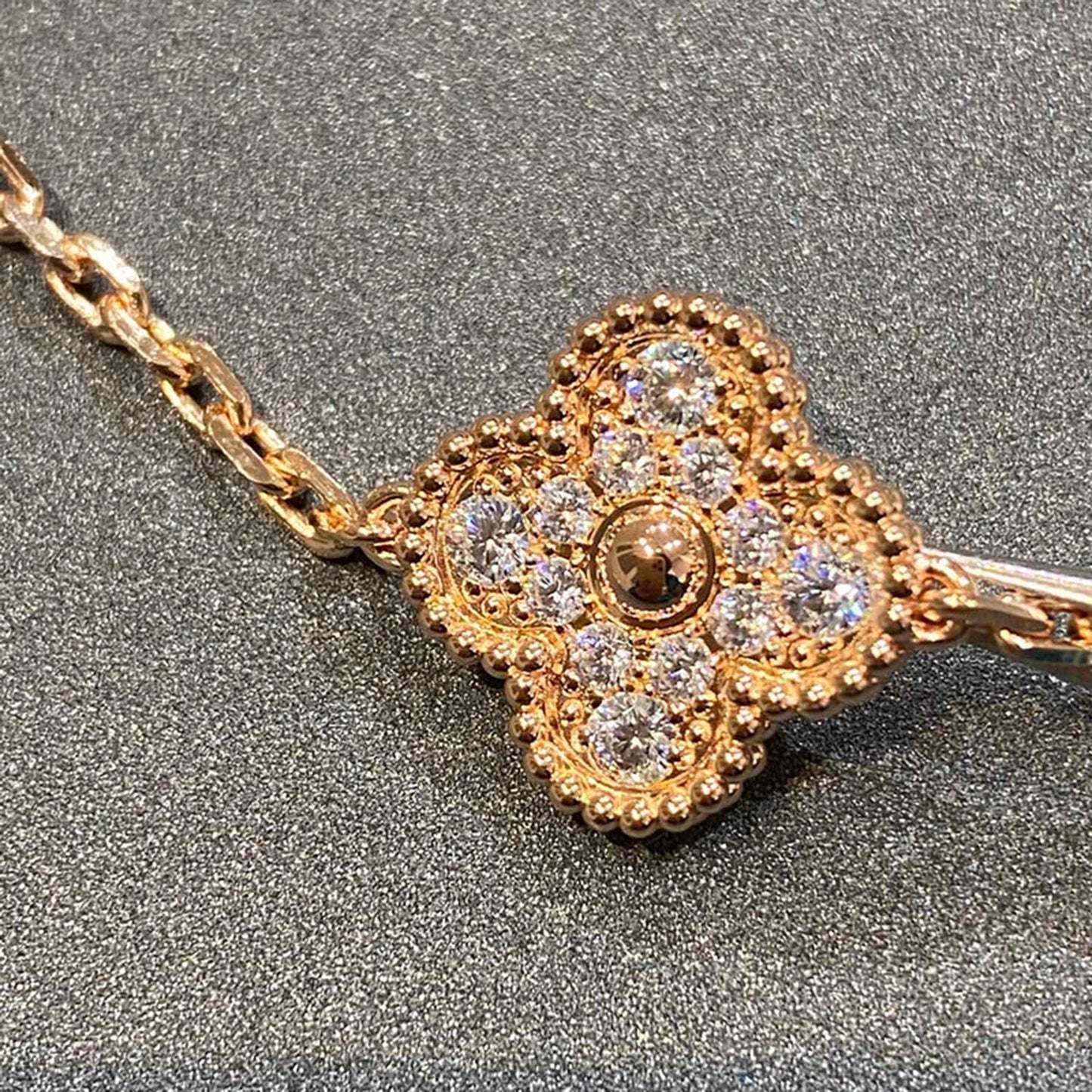 [StTriumph Jewelryar Jewelry] CLOVER 5 MOTIF FULL DIAMOND BRACELET COLLECTION