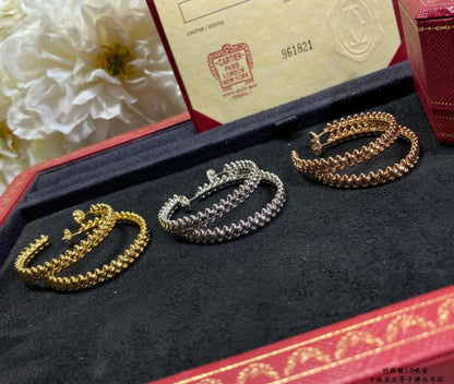 [Triumph Jewelry]CLASH LARGE HOOP EARRINGS
