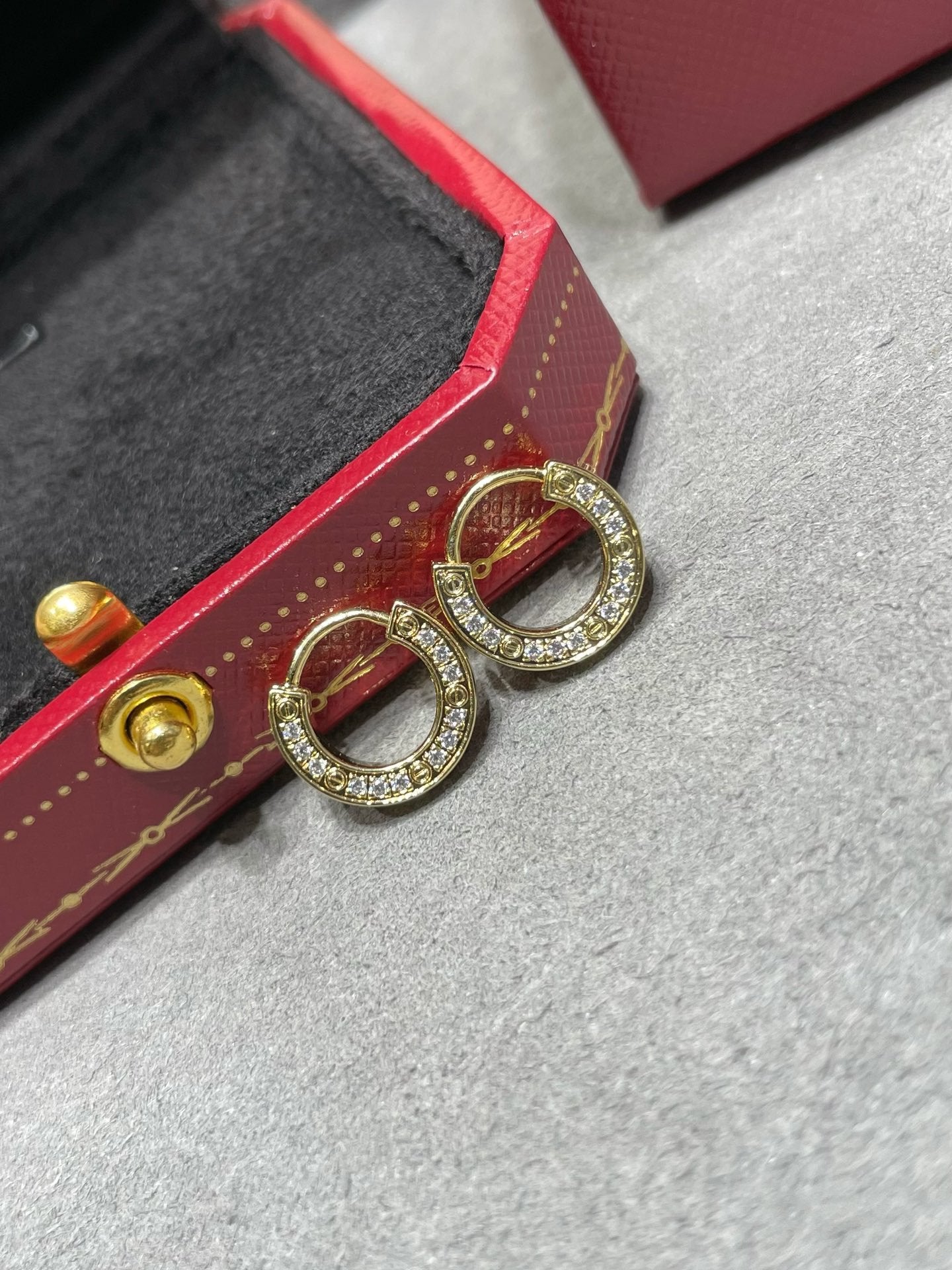 [Triumph Jewelry]LOVE DIAMOND EARRINGS