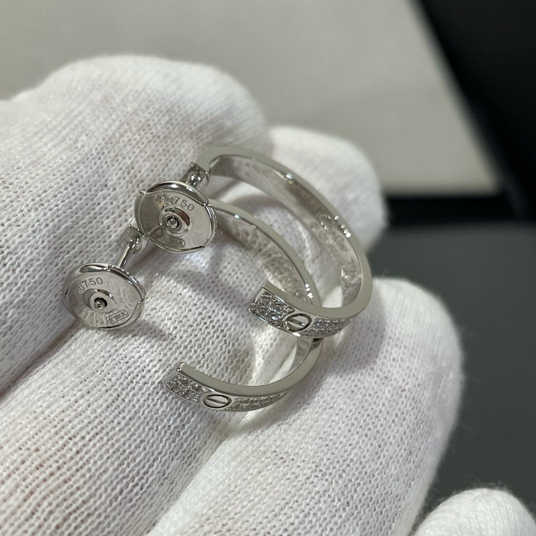 [Triumph Jewelry]LOVE DIAMOND SILVER HOOP EARRINGS