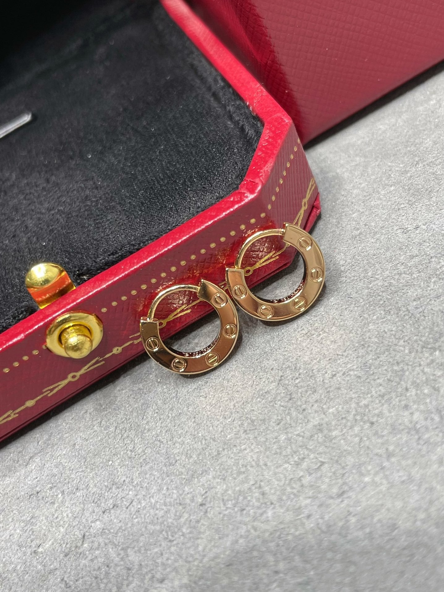 [Triumph Jewelry]LOVE MINI EARRINGS