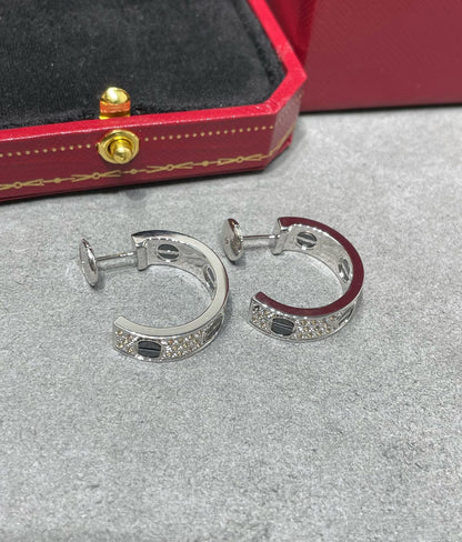 [Triumph Jewelry]LOVE CERAMIC DIAMOND PAVED SILVER EARRINGS