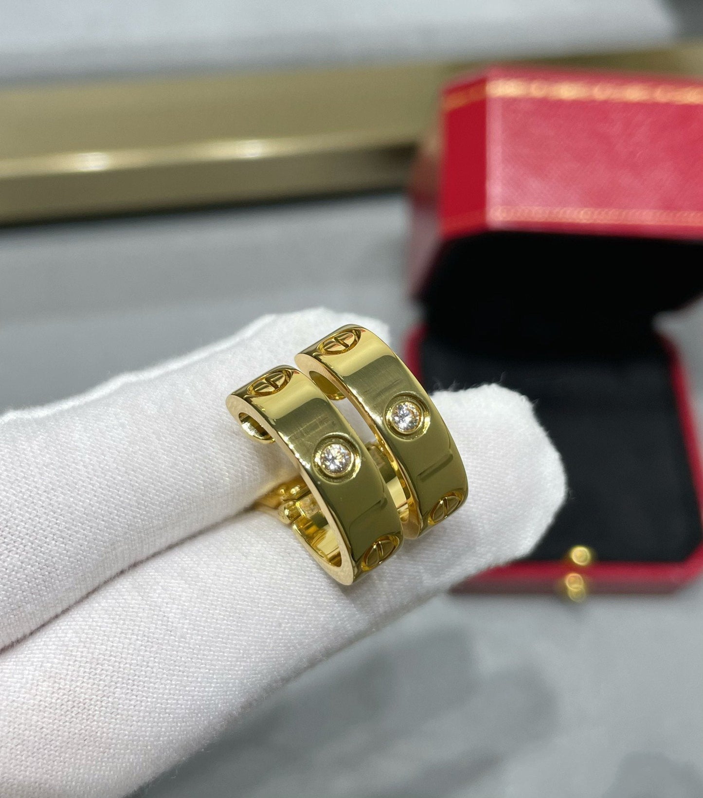 [Triumph Jewelry]LOVE 5.5MM 1 DIAMOND EARRINGS