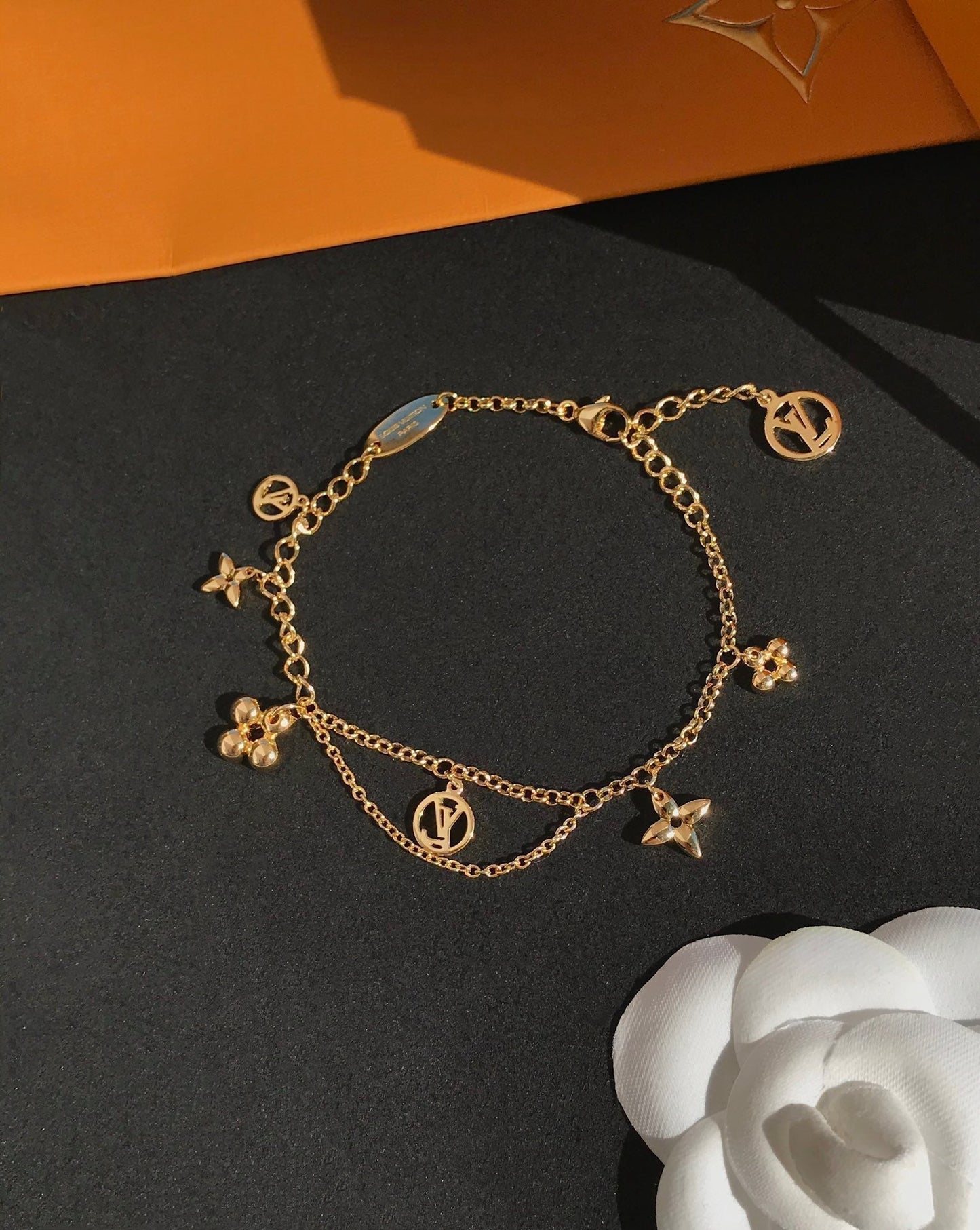 [Triumph Jewelry]BLOOMING PINK GOLD MOP BRACELET