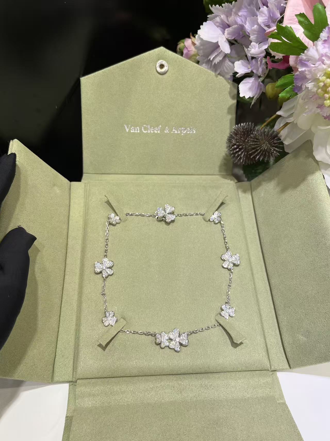 [Triumph Jewelry]CLOVER 10 MOTIFS  FULL DIAMOND NECKLACE