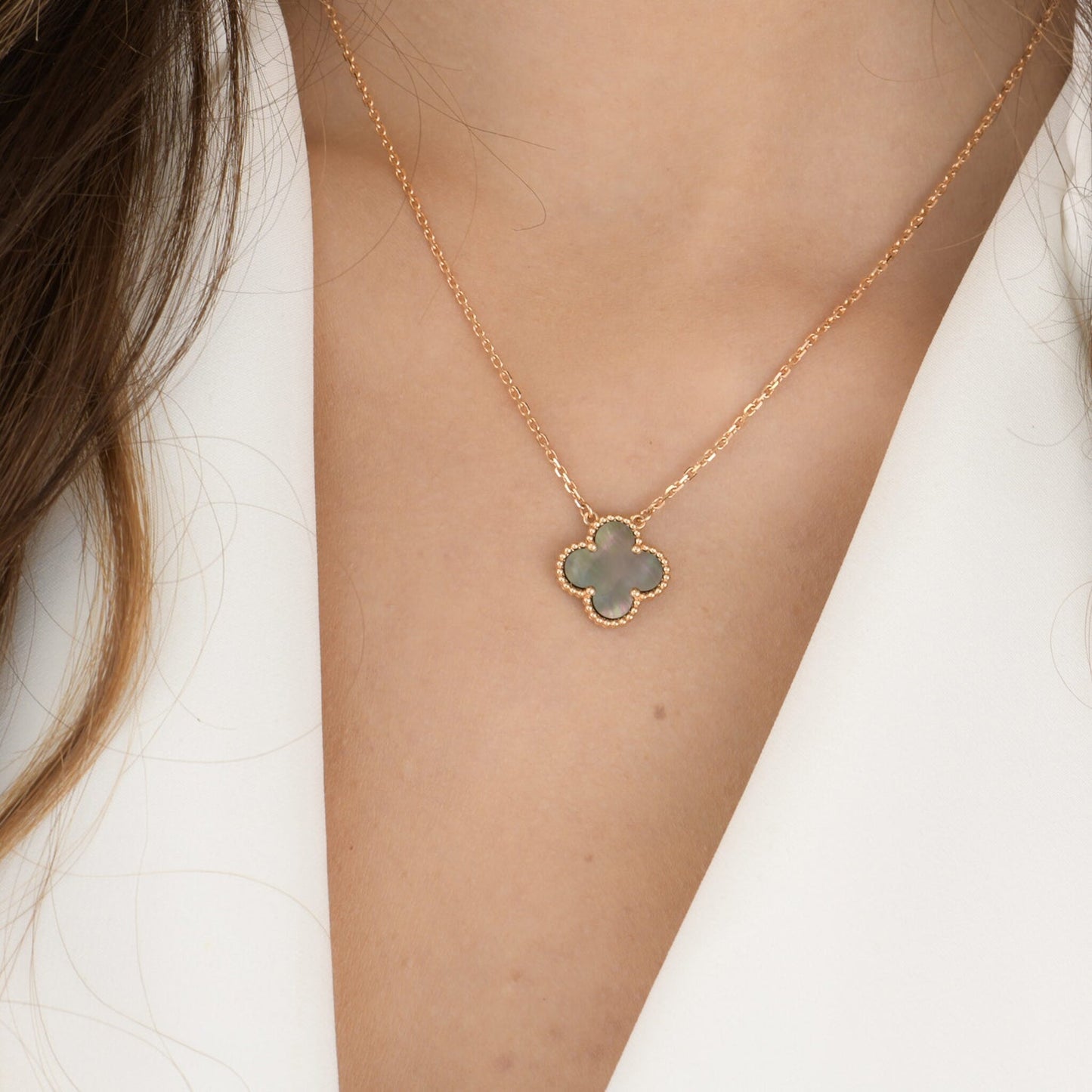 [Triumph Jewelry]CLOVER 15MM  GRAY MOTHER OF PEARL NECKLACE