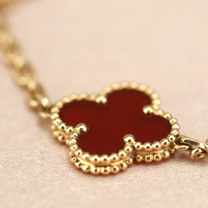 [Triumph Jewelry] CLOVER 5 MOTIF RED CORNELIAN BRACELET COLLECTION
