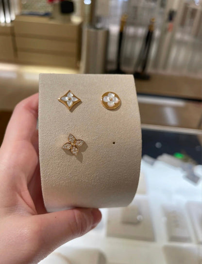 [Triumph Jewelry]STAR BLOSSOM STUD EARRINGS PINK GOLD DIAMONDS
