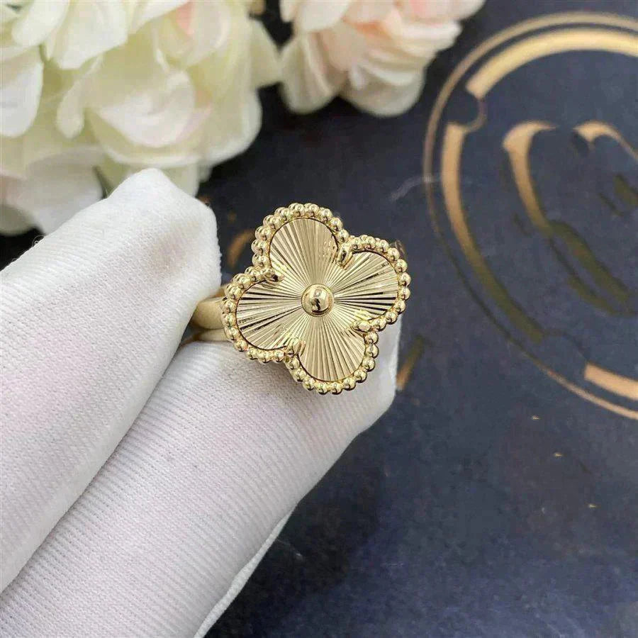 [Triumph Jewelry]CLOVER GOLD RING