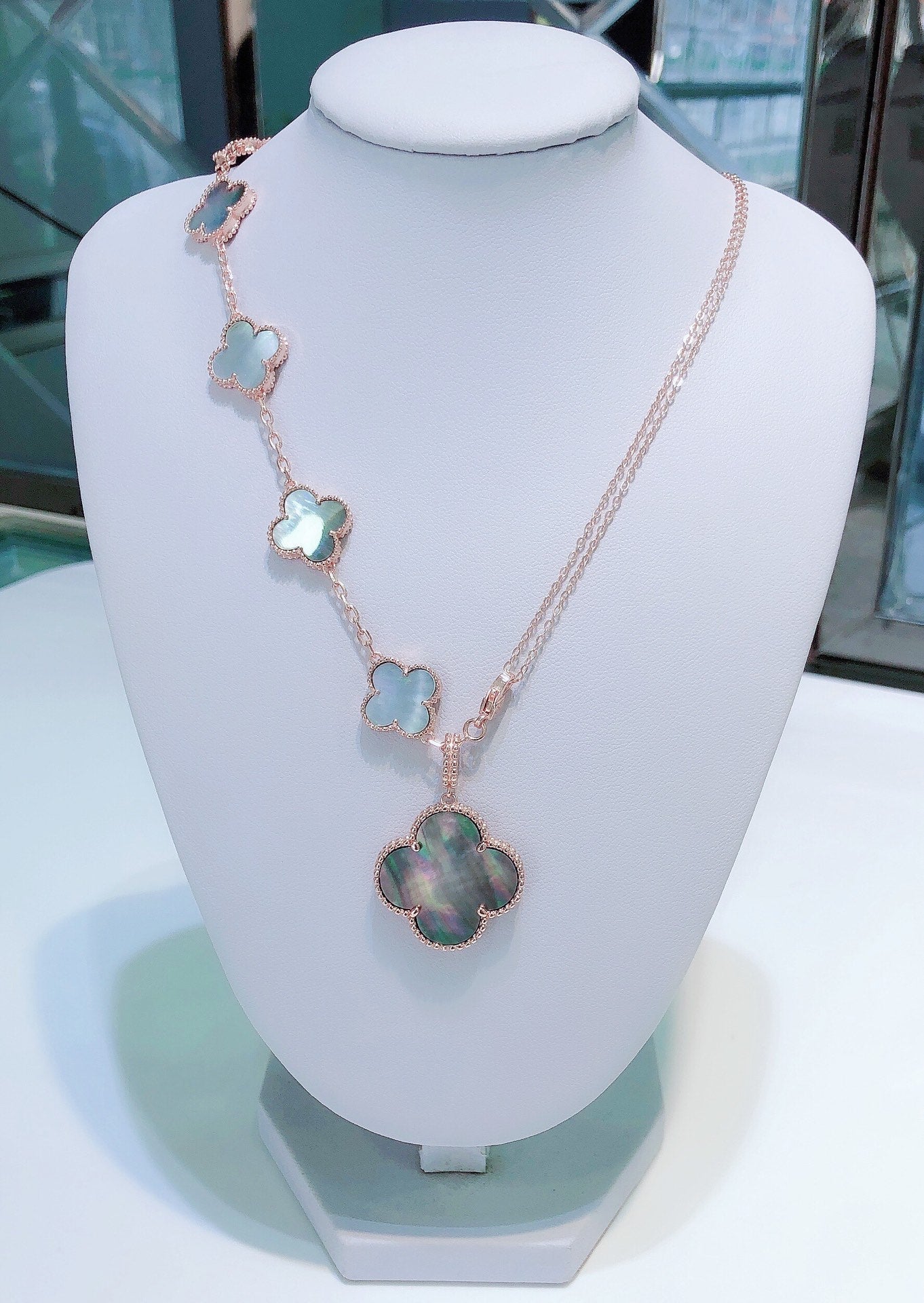 [Triumph Jewelry]COMBINED BRACELET 5 MOTIFS AND NECKLACE DARK MOP ROSE GOLD